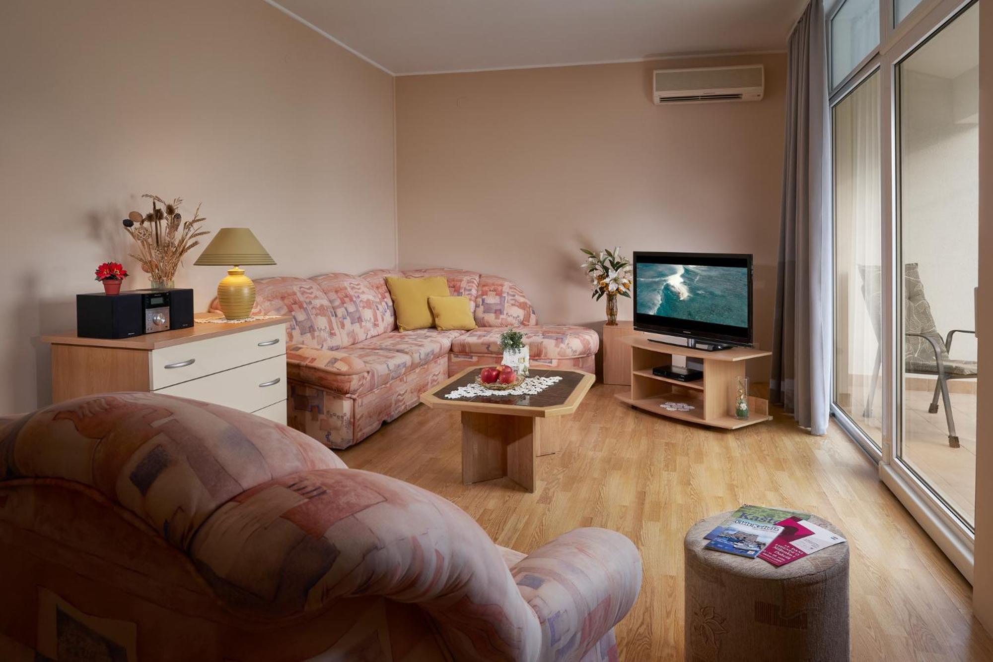 Palmaja Apartman Kaštela Kültér fotó